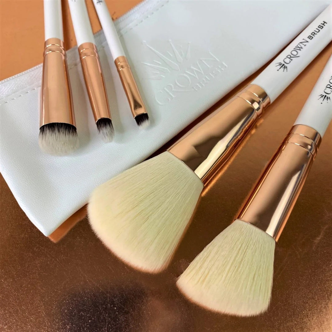 NEW - Makeup Brush Set - £50 Worth of Brushes